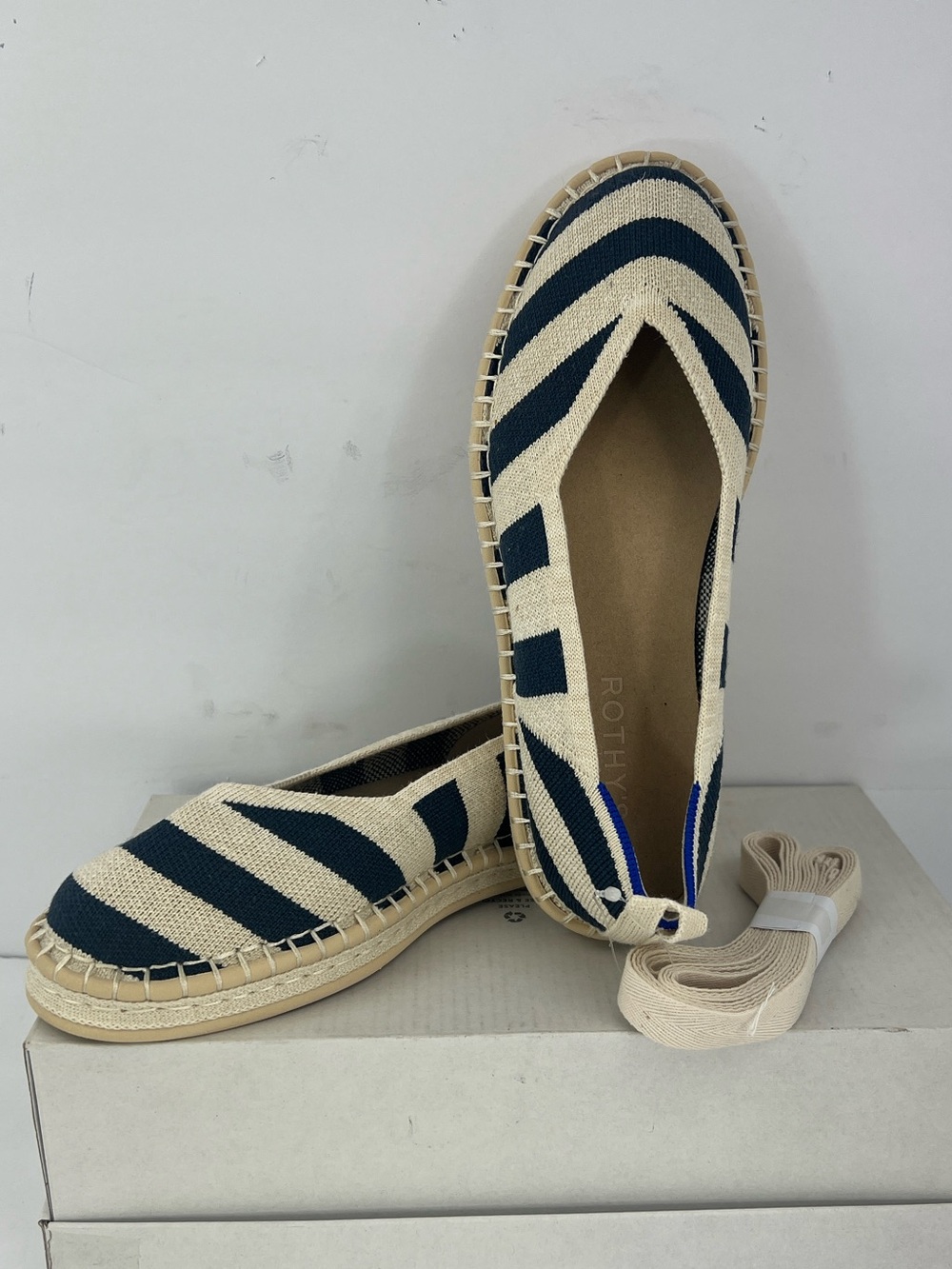 ROTHY’S ESPADRILLE FLAT IN SAILOR STRIPE, TEXTILE TOP, SIZE 7
